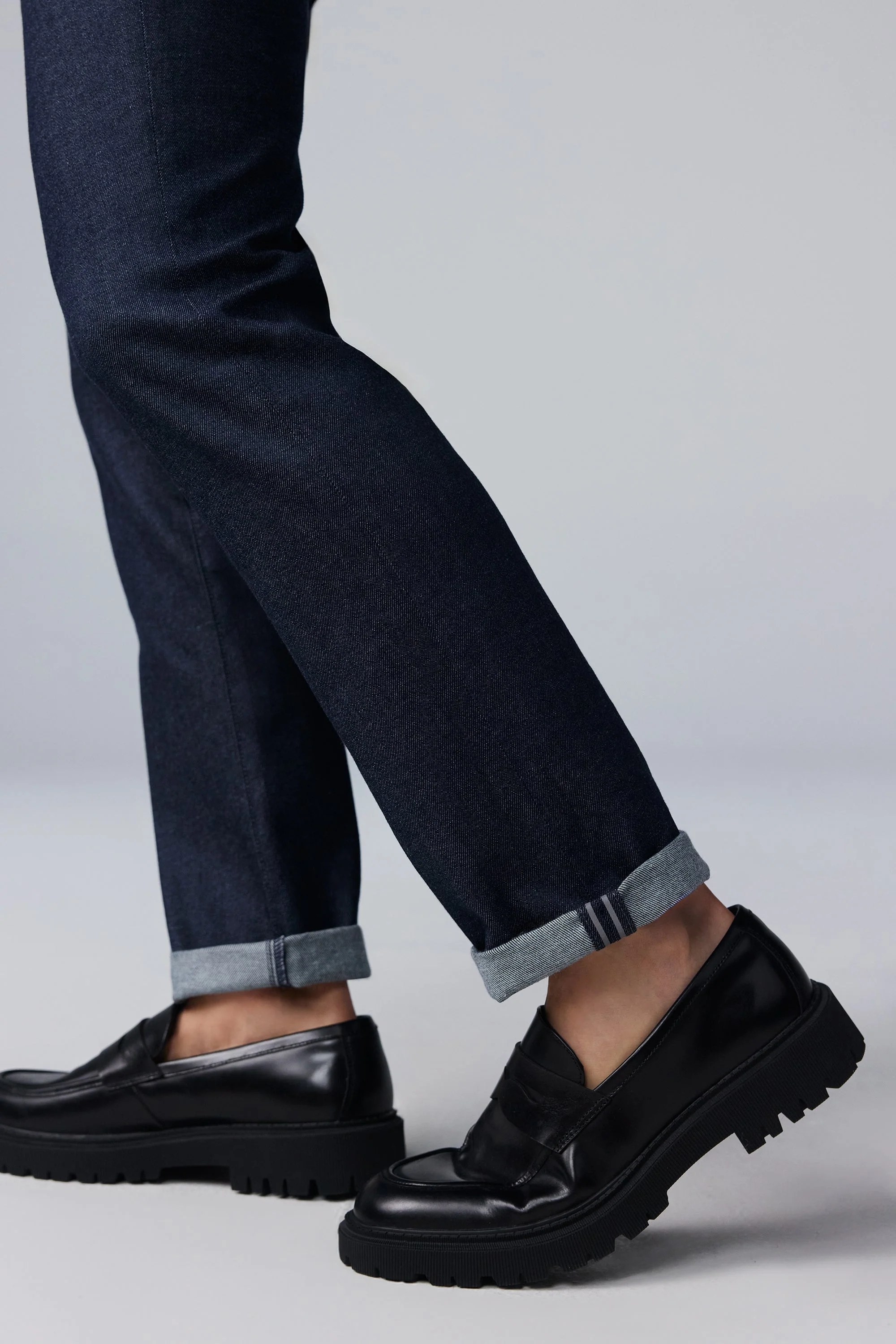 SILVER Denim - Slim Fit Jeans - Image 9