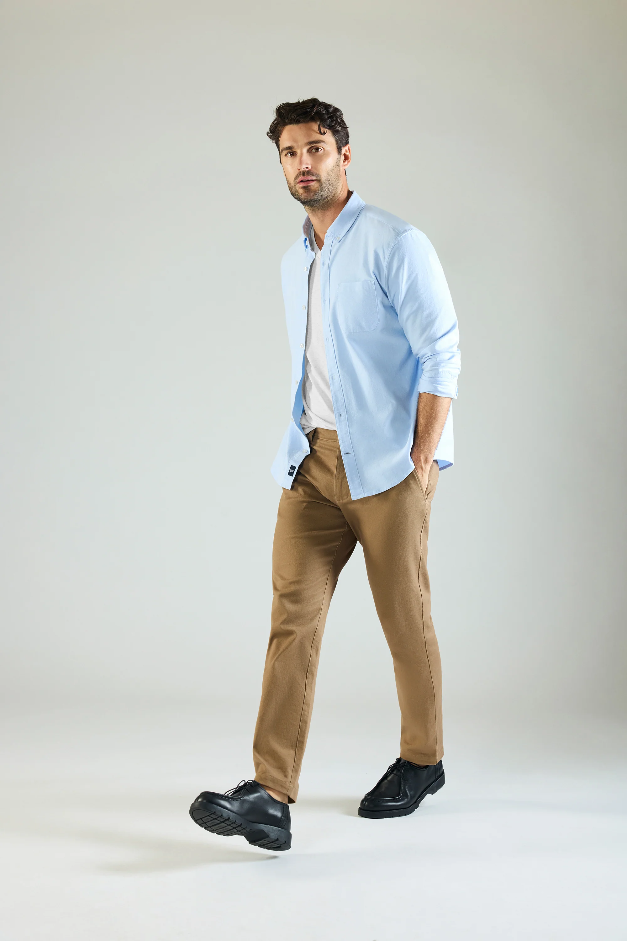 Stretch Twill Chino - Classic Fit - Image 11