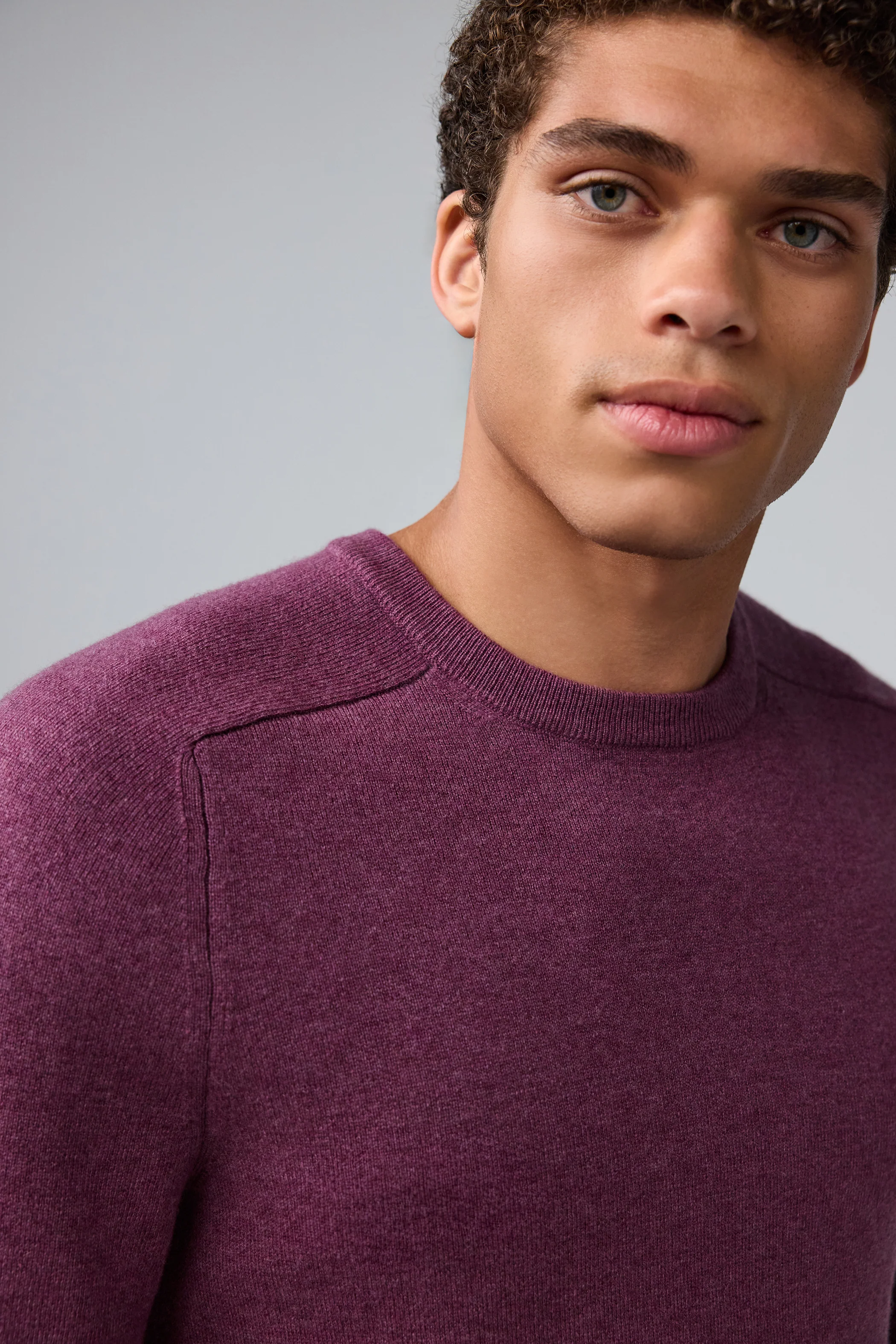 Tech Cashmere Crew Neck Sweater - Image 13