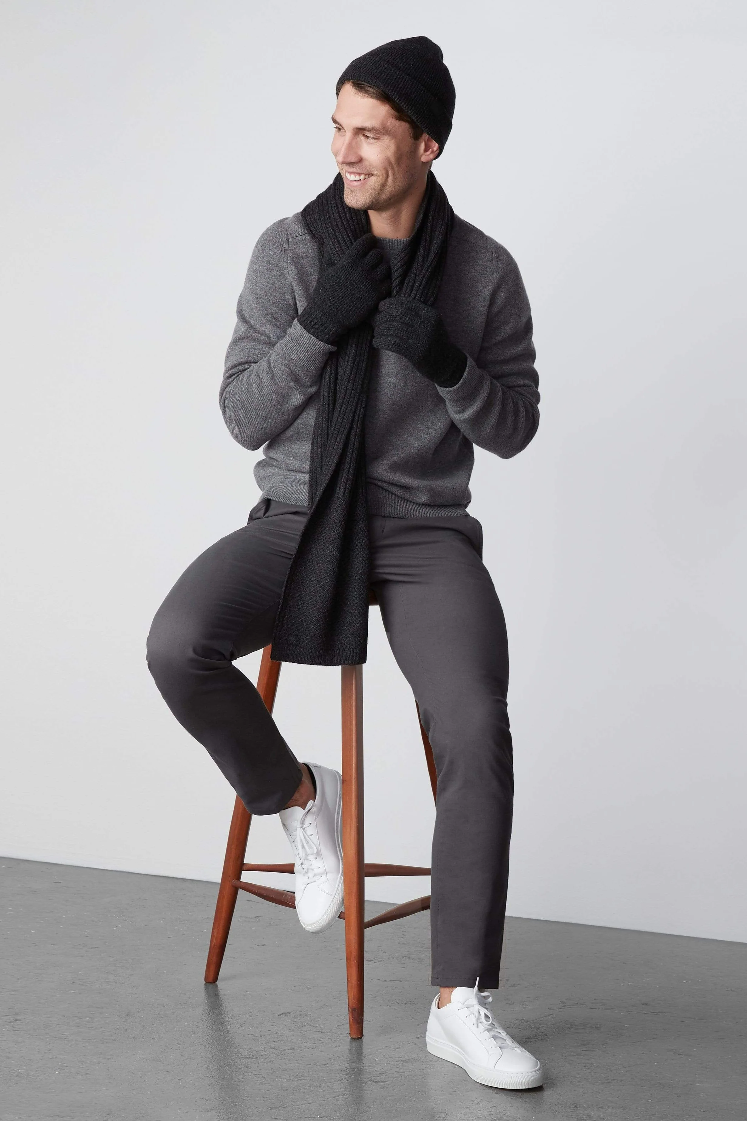 Tech Cashmere Glove - Image 4
