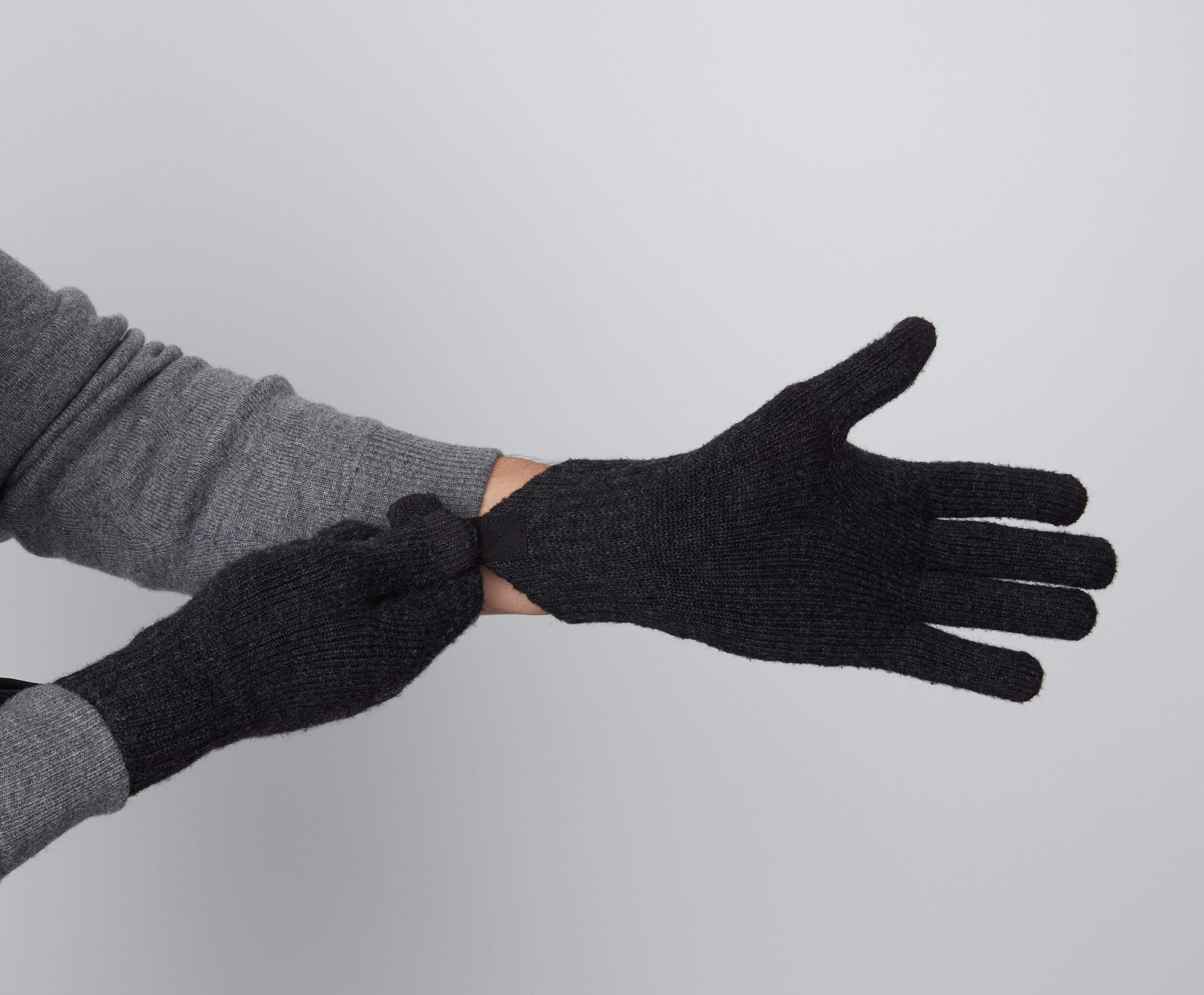 Tech Cashmere Glove - Image 5