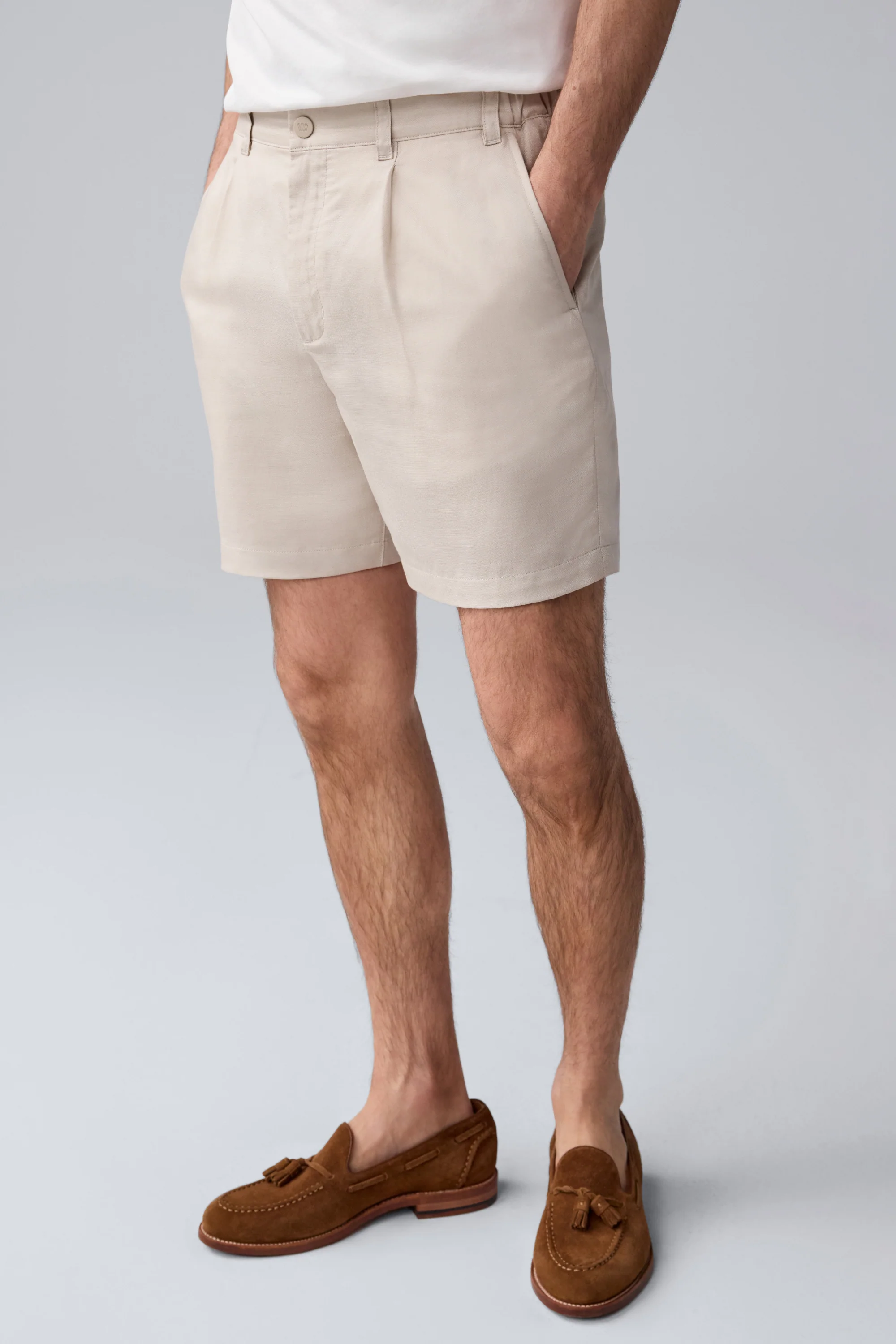 Tech Linen Pleated Short - Image 4
